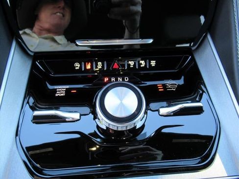 New 2026 Jeep Grand Wagoneer Limited AWD/4WD image 26