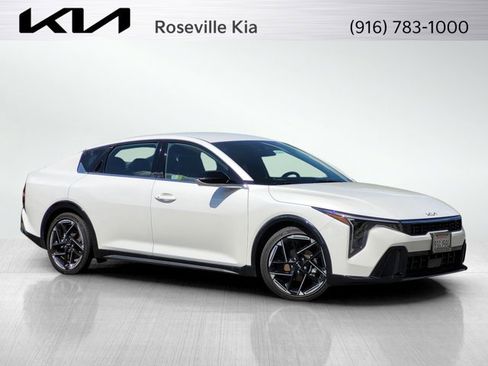 Certified 2025 Kia K4 EX FWD image 1