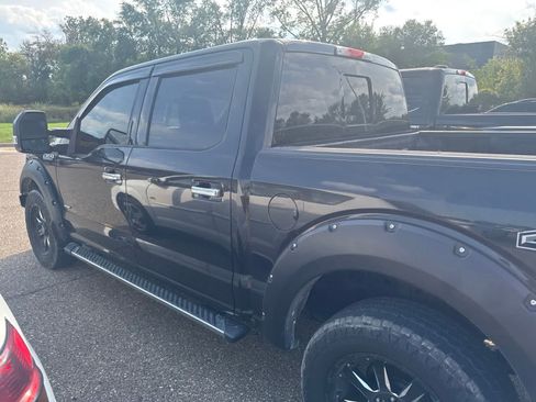 Used 2015 Ford F150 XLT w/ Equipment Group 302A Luxury AWD/4WD image 16