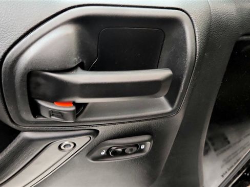 Used 2017 Jeep Wrangler Sport image 20