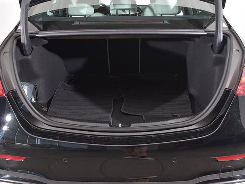 Certified 2026 Mercedes-Benz C 300 4MATIC Sedan image 5