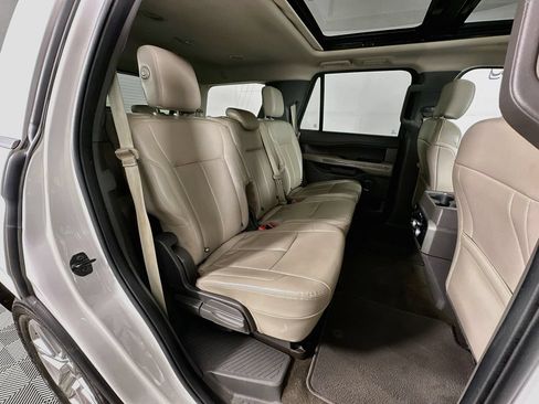 Used 2020 Ford Expedition XLT w/ Equipment Group 202A RWD image 34