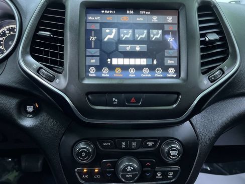 Used 2020 Jeep Cherokee Trailhawk w/ Comfort/Convenience Group AWD/4WD image 10