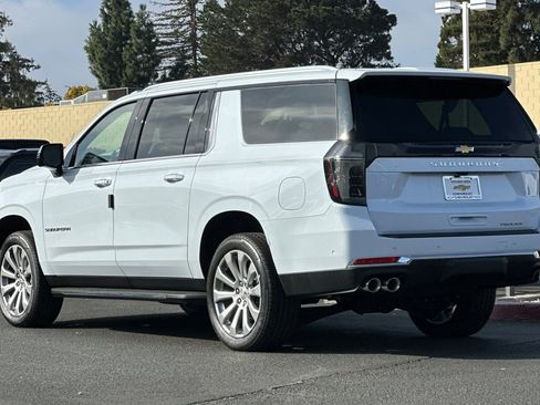 New 2026 Chevrolet Suburban Premier w/ Sun And Tow Package image 6