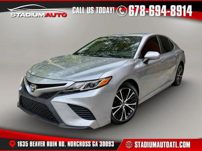 Used 2020 Toyota Camry SE w/ Convenience Package