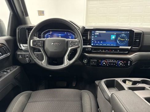 Used 2026 Chevrolet Silverado 1500 RST AWD/4WD image 24
