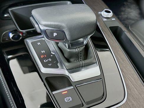 Used 2023 Audi Q5 2.0T Premium Plus w/ Premium Plus Package image 7