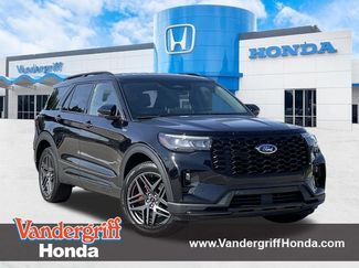 Used 2025 Ford Explorer ST-Line w/ ST-Line Street Pack AWD/4WD video 1