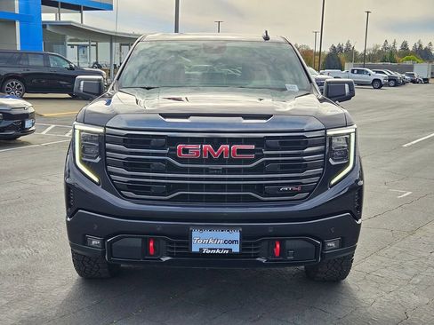 Used 2023 GMC Sierra 1500 AT4 AWD/4WD image 9