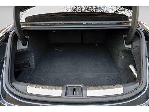 Used 2020 Porsche Taycan Turbo image 23