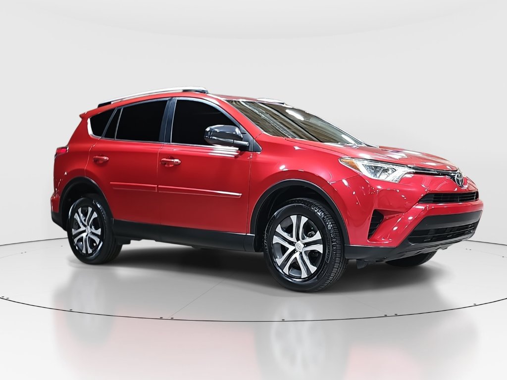 Used 2017 Toyota RAV4 LE w/ Preferred Accessory Package FWD image 3