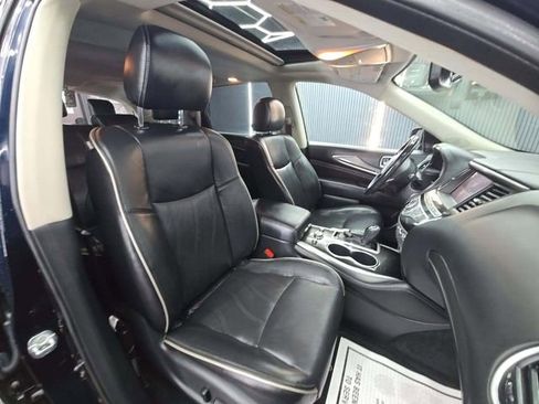 Used 2019 INFINITI QX60 Luxe w/ Essential Package image 5