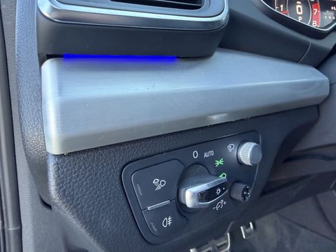 Used 2018 Audi SQ5 Prestige image 10