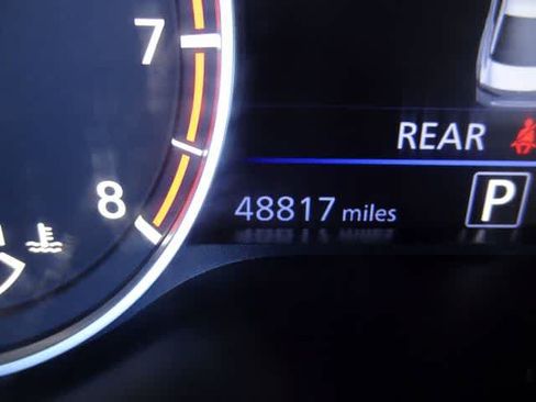 Used 2024 Nissan Altima 2.5 SV FWD image 18