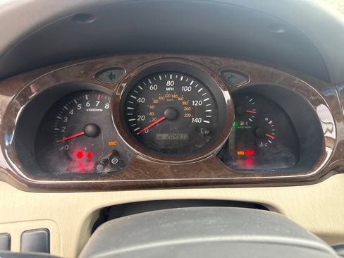 Used 2003 Toyota Highlander Limited AWD/4WD image 19