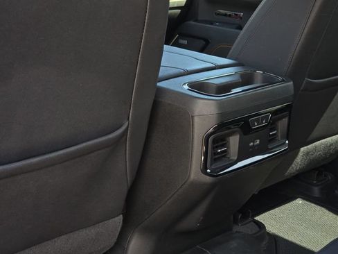 Used 2023 GMC Sierra 1500 AT4 w/ AT4 Premium Package AWD/4WD image 40