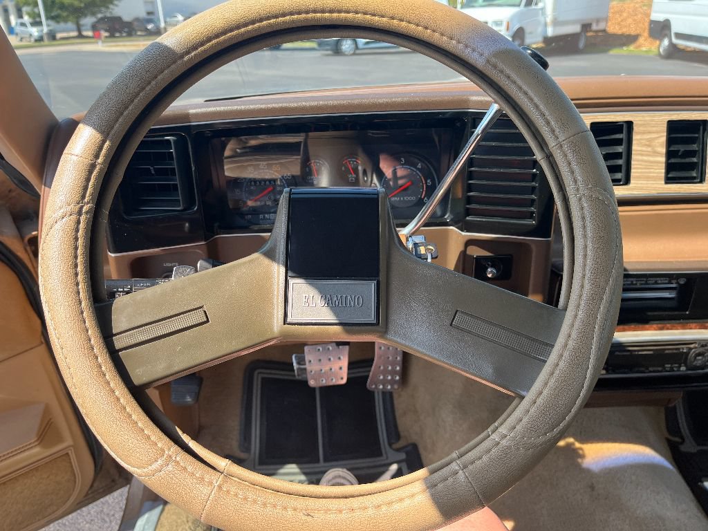 Used 1986 Chevrolet El Camino Base image 34
