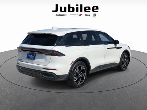 Used 2024 Lincoln Nautilus Premier w/ Equipment Group 102A AWD/4WD image 5