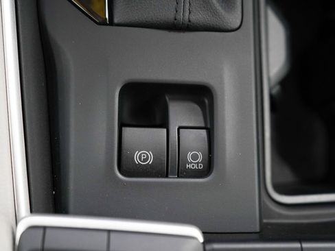 Used 2025 Toyota Grand Highlander AWD Hybrid image 26