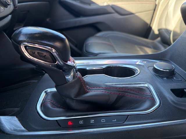 Used 2022 Chevrolet Traverse RS w/ LPO, Floor Liner Package FWD image 32