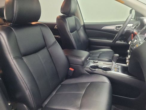 Used 2018 Nissan Pathfinder SL image 21