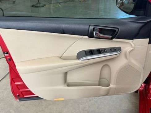 Used 2013 Toyota Camry XLE FWD image 13
