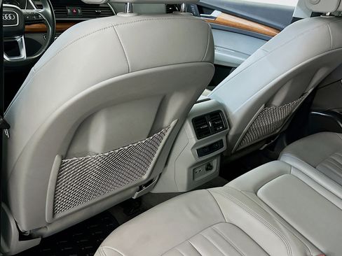 Used 2022 Audi Q5 2.0T Premium w/ Convenience Package image 29