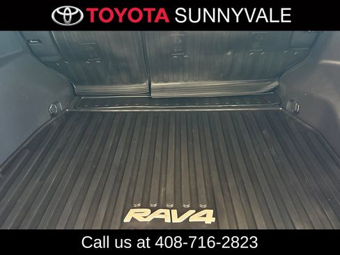 Used 2022 Toyota RAV4 XLE Premium AWD/4WD image 20