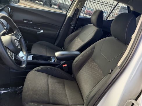 Used 2024 Nissan Kicks SV image 20