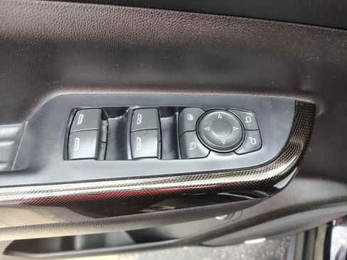 Used 2022 GMC Acadia AT4 w/ Preferred Package AWD/4WD image 21