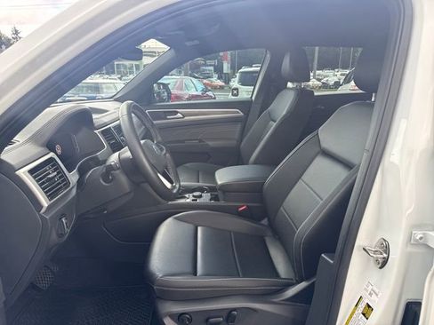 Used 2023 Volkswagen Atlas Cross Sport SE AWD/4WD image 15