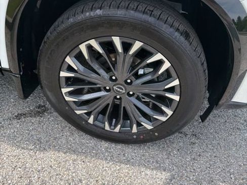 New 2026 Nissan Rogue Platinum AWD/4WD image 11
