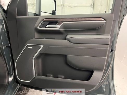 New 2026 Chevrolet Silverado 3500 LTZ w/ LTZ Convenience Package AWD/4WD image 40