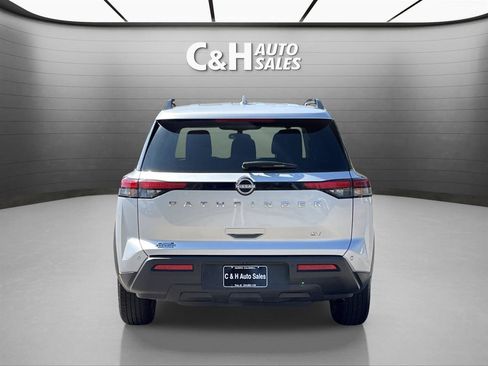 Used 2024 Nissan Pathfinder SV FWD image 8