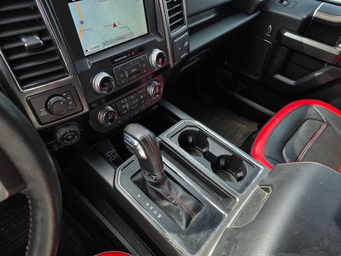 Used 2019 Ford F150 Lariat w/ Equipment Group 502A Luxury image 20