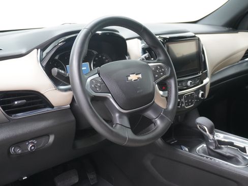 Used 2023 Chevrolet Traverse LT w/ LPO, Cargo Package AWD/4WD image 10