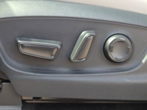 New 2026 Toyota Tacoma Limited AWD/4WD image 19