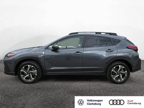 Used 2025 Subaru Crosstrek 2.0i Premium AWD/4WD image 2