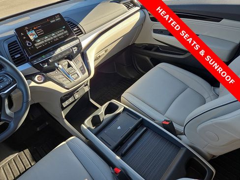 Used 2025 Honda Odyssey Touring image 14