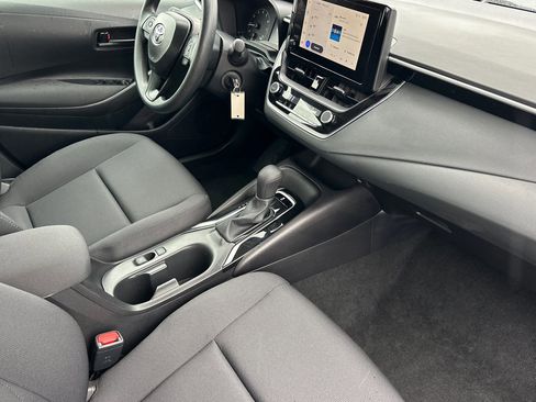 Certified 2025 Toyota Corolla LE image 15