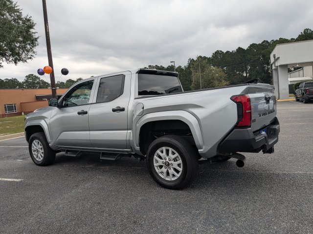 Used 2025 Toyota Tacoma SR RWD image 7