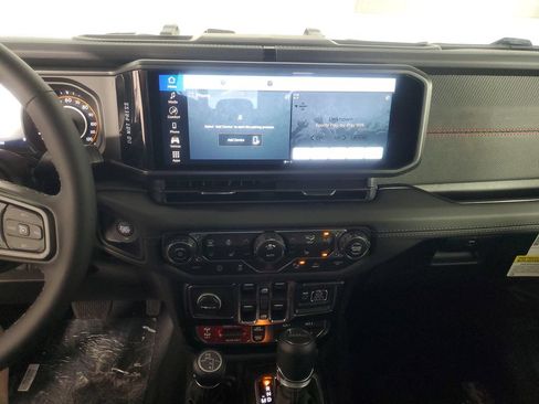New 2026 Jeep Gladiator Rubicon w/ Safety Group AWD/4WD image 17