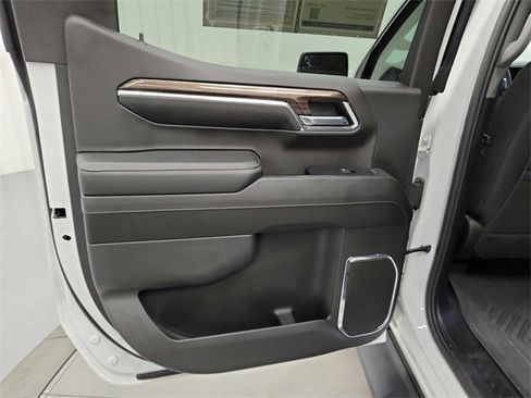 Used 2024 Chevrolet Silverado 1500 RST w/ Convenience Package II image 30