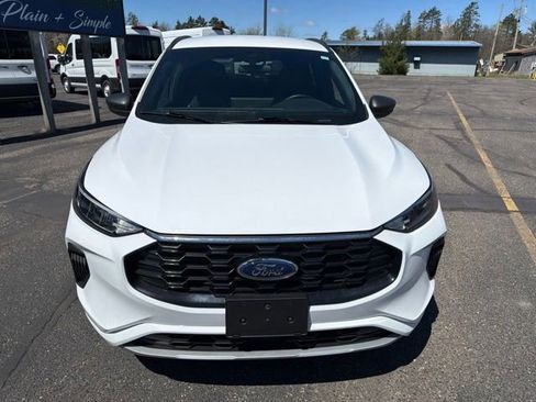 Used 2023 Ford Escape ST-Line w/ Tech Pack #1 AWD/4WD image 8