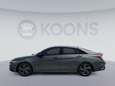New 2026 Hyundai Elantra Sport FWD image 4