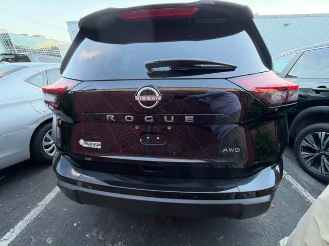 Certified 2026 Nissan Rogue S AWD/4WD image 3