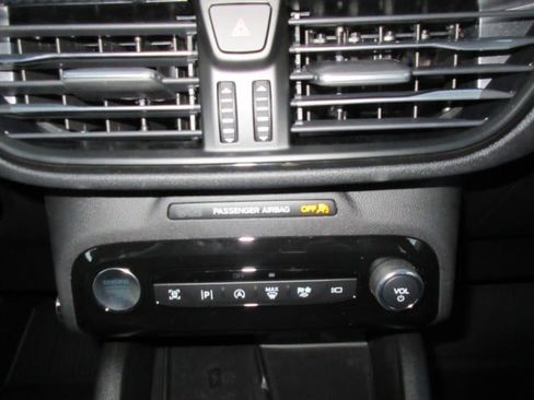 Used 2024 Ford Escape ST-Line Elite w/ Premium Technology Package AWD/4WD image 26