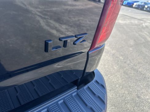 Used 2021 Chevrolet Silverado 2500 LTZ w/ LTZ Plus Package image 7