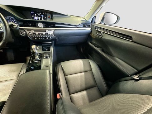 Used 2018 Lexus ES 350 w/ Accessory Package 2 FWD image 15