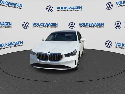 Used 2026 BMW 540i xDrive w/ Executive Package AWD/4WD image 3